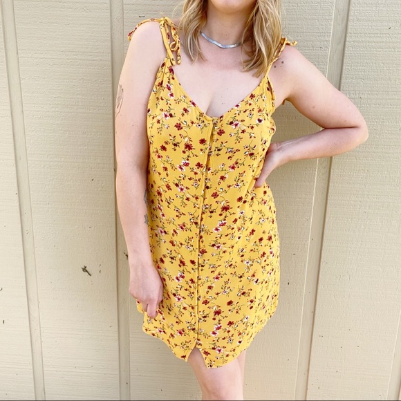 Sky and Sparrow yellow floral mini summer dress - Picture 2 of 10